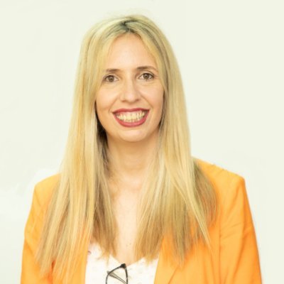 Lic. en Comunicación UBA. Magister en Comunicación en Univ. Austral. Periodista agropecuaria. Responsable de comunicación en INTA Castelar. Mamá feliz.