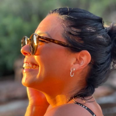 PriXimango's profile picture. 📍Salvador  • Carioca 🏖 • Flamenguista 🖤❤️ • Taurina ♉️ • Viciada por viagens ✈️ 📍Já não sei se estou indo, voltando, viajando ou morando.. 🔃🔄🔁🔛