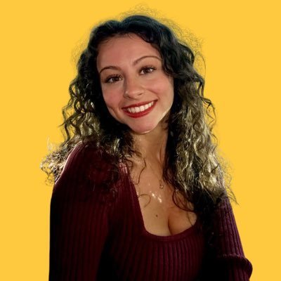 21 Years Old | Cryptocurrency Educator | Seen
 on @FoxBusiness | The Daily Zest Podcast
 https://t.co/aI4mGh3pYL | Business:
 manager@missteencrypto.com