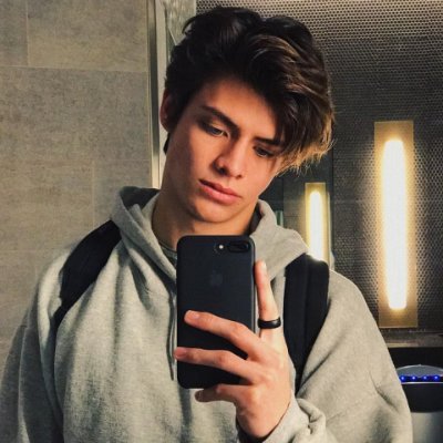 StarzVaino's profile picture. Call me Vano