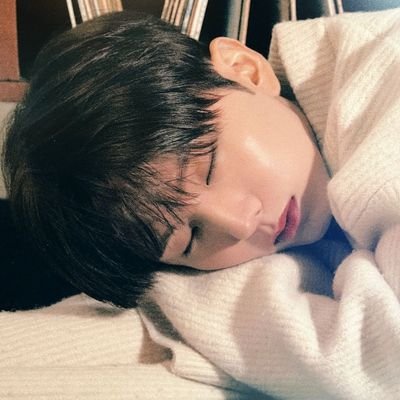 bebe25355123339's profile picture. 계정 잃어버린 찐베베...