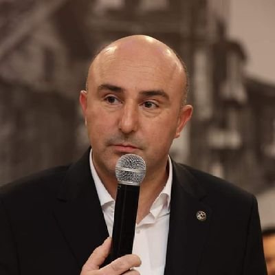 Milliyetçi Hareket Partisi Adapazarı İlçe Başkanı
(Türk Dili ve Edebiyatı Yüksek Öğretmeni)
