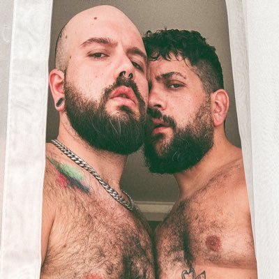 We like to create photos and videos of bears having fun. 🔞