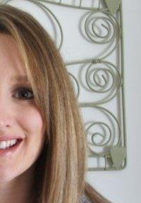 a hairstylist who loves to make people smile. Blessed w/ 2 amazing kids.