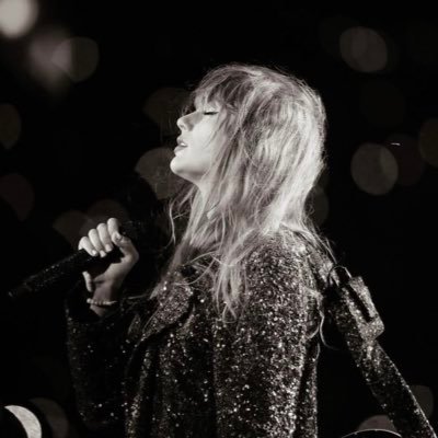 chicago N3✨iso indy tickets!!✨ 26💕 trying to build my swiftie account!! follow me🫶🏻