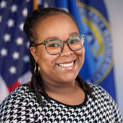 @FEMA Dir. of Digital, Office of Public Affairs | 40 Under 40 Recipient | DSU & WVU Alum 🎓| ΔΣΘ | Views = Mine | Yara’s Mama | ✊🏾 BGM