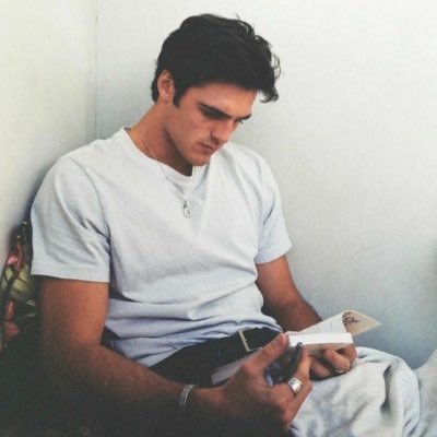 ThoughtInsideMe's profile picture. falo dos meus estudos, academia, lorde e diversas coisas da vida