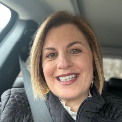 monarchschei's profile picture. Mom of 2, Academic Interventionist Sandshore Elementary School, Monarch Enthusiast