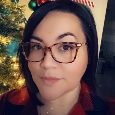 mrodz8727's profile picture. follow me on Facebook @cristalunacosmetics