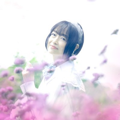 畑亜貴 / Aki Hata Profile