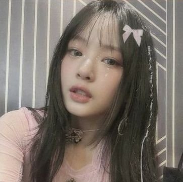 siopawx's profile picture. 🍃day6 • OT4 + eaJ | newjeans • OT5 🌸