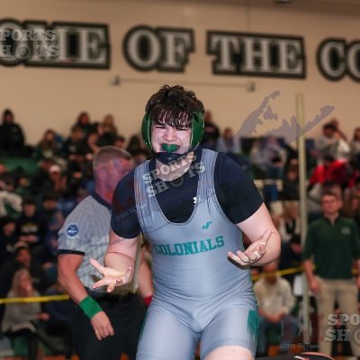 William Floyd High School ￼ Senior 17 Wrestler 215 bench 275 squat 385 deadlift 545 email:jasongielarowski@gmail.com