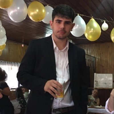 Informática en @UTU_Uruguay | Colorado @Idear_uy | Las ideas se militan | Entre dos caminos, siempre hay que elegir el camino que de mas libertad.