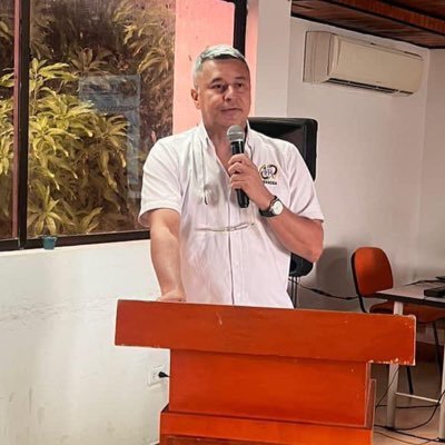 Presidente ACEB seccional Monteria, ingeniero de sistemas, empleado Banco BBVA, Asociación Colombiana de Empleados Bancarios.