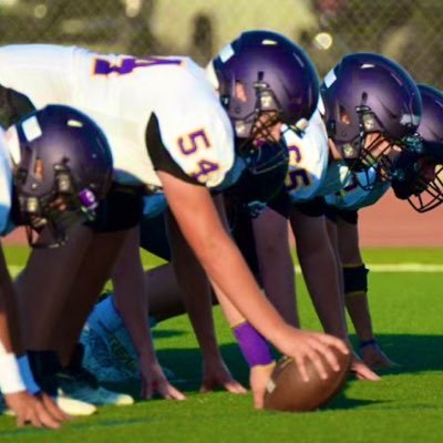 Liberty Hill High School || co ‘27 || 6’2” 250 || Center || 5.5 40yd || 5.06 Shuttle || 23” Vert || 205 Bench || 405 Squat || 225 Clean