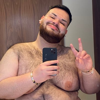 Just a young hairy cub always looking for a good time 😉 NSFW |18+ | Latin🐻 | Vers 🍆 Cashapp: $rafyking