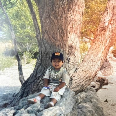 estebi_89's profile picture. Aunque el pasado sea bello, aún nos quedan muchos recuerdos por crear