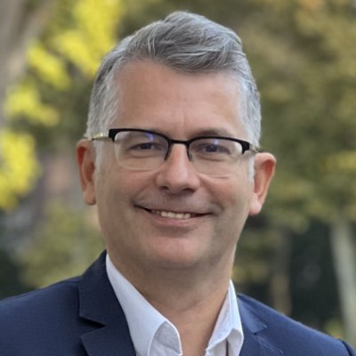 Semantic Search, textanalytics, agile software development. CEO @precognox a 50+ people AI consultancy. Father of four, husband of one. Christian. Mensa member.