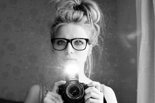 RomanticType_'s profile picture. Quando estou com raiva, sou irônica. Quando estou com ciúmes, sou fria. Quando estou triste, sou quieta.