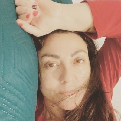 caroparedesj's profile picture. 