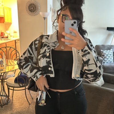 _zoiyw's profile picture. 