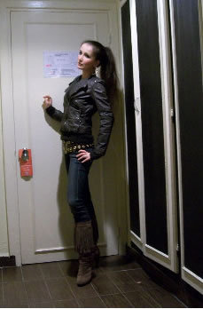 MaisieWilsonn's profile picture. When love is not madness, it is not love.