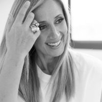 Lara Fabian(@LFabianOfficial) 's Twitter Profile Photo