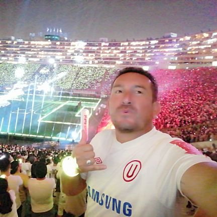 Soy un hincha por convicción y no por tradición; Amo a la Ⓤ campeón, por que es mi Vida y mi pasión