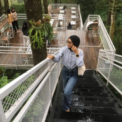 sholikhaAnggit's profile picture. PGSD'17