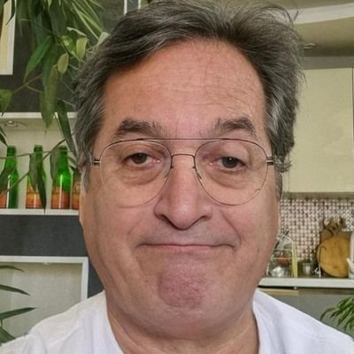 یک عدد لذت برنده در موقعیت های مختلف زندگی البته تاحدودی....مهم نیست شاد باشی یا غمگین دلیل حضورت تو اون موقعیتو پیدا کن،ازش لذت میبری ؛)