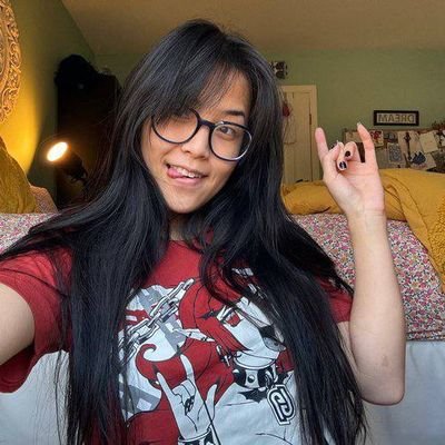 BellaBella19195's profile picture. 