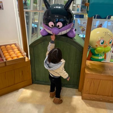 妊娠初期に蛋白尿と潜血が出て大学病院に転院→現在2歳の息子を育てている22歳のママです。 2022.7.7腎生検 2022.7.20IgA腎症(重度) 2022.10.4~10.20ステロイドパルス3クール終了