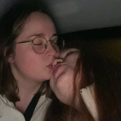 ChelseaGez's profile picture. 