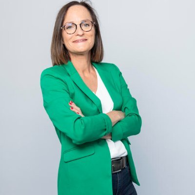 Journaliste à la télévision régionale en couleurs 📺📒🎤⌨️ Édition Poitou-Charentes. Compte inactif. Je suis désormais sur Bluesky @elodiegerard.bsky.social