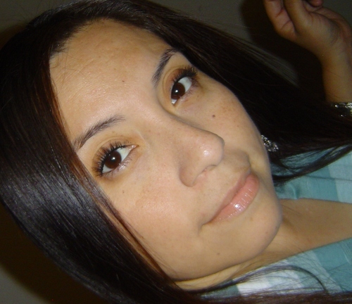 LoVnMyBoO4u's profile picture. Im JuS a SiMpLe PeRsOn..Who iz anythn but average. ...!! N I follow bac!!!!