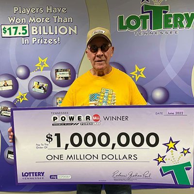 A drag racer, an avid gym member & now $1m powerball winner helping the society with credit card debts, medical bills & loan payments. Retweet