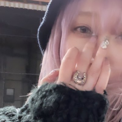 hal4_'s profile picture. Designer/FASHION,MUSIC,ART,Furby,cinnamoroll