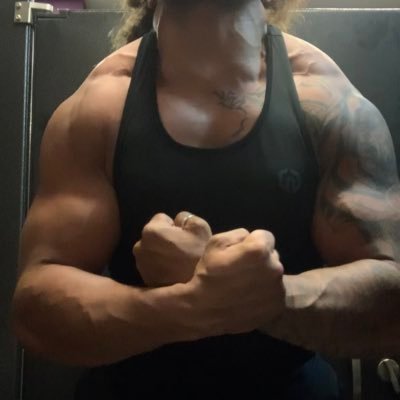 Estaphon57's profile picture. 3⭐️ 6’3 230 LB/Edge @ UNA🟣🦁 #PurpleSwarm #JucoProduct #JucoMade #NFL