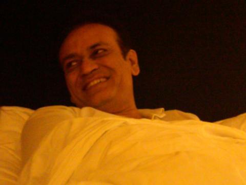 srhoshing's profile picture. 