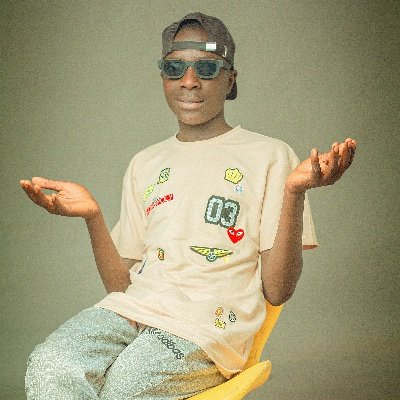 ALHAMDULILLAH ONLY GOD CAN JUDGE ME. Every moment is a new verse…😎✊