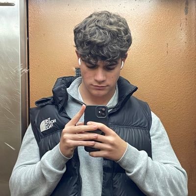 vfxserra's profile picture. Vfx & Cp Not free