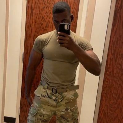 US Army 🇺🇸 Personal Trainer 💪🏾 On a mission to make a difference, United we stand.