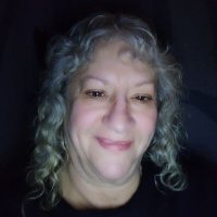 Elaine Zona(@ElaineZ3518) 's Twitter Profile Photo