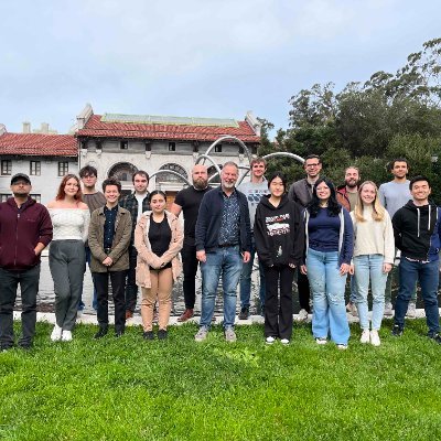 The Hurley Lab @UCBerkeley @berkeleyMCB #autophagy #StructuralBiology #CryoEM #Membranes #xraycrystallography #OpticalTweezers. Tweets by @AutophaZeke or Jim