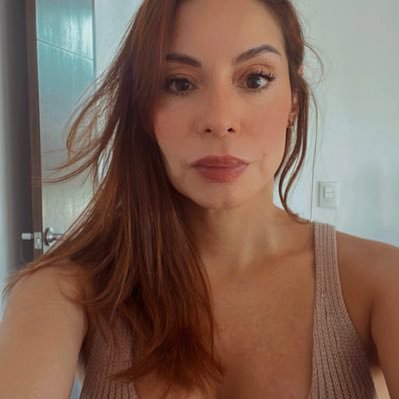 GinaMaReyes's profile picture. Mamá 👧🏻🐶 comprometida con la reducción de riesgos y daños del tabaquismo 💪THR🇨🇴💨