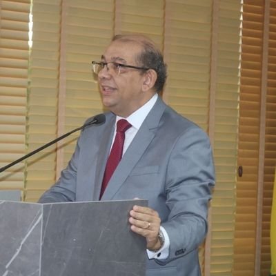 Doutor e Mestre em Direito Penal pela PUC-SP.
Advogado e Professor da Faculdade de Direito 8 de Julho.
Estudante de Filosofia.
Torcedor do tricolor paulista.