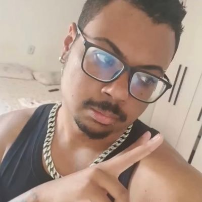 Torcedor da PaiN Gaming, Broder de Pet, Degenerado, Amante de Rap e Negrão demais.