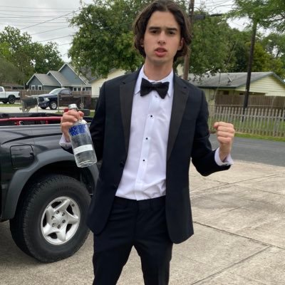 19 years old. Founder of Reel Solutions Wholesale. Founder of Wholesale Supply. Futures Trader