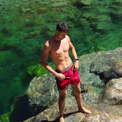 No puedo, juega Boca - Instagram: @Kevenr9
Twitch: https://t.co/aoj6FyBAOU