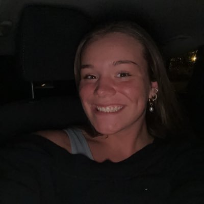 karicarneyyy's profile picture. 